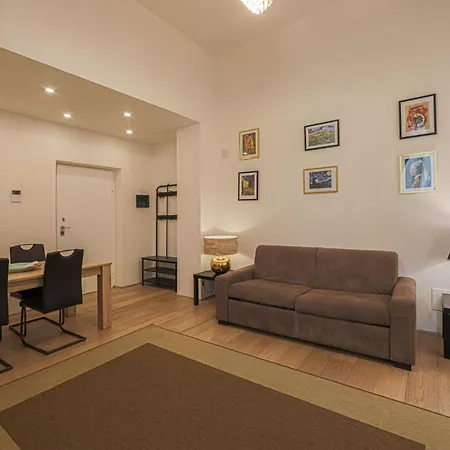 Deluxe In The Heart Of * Florence